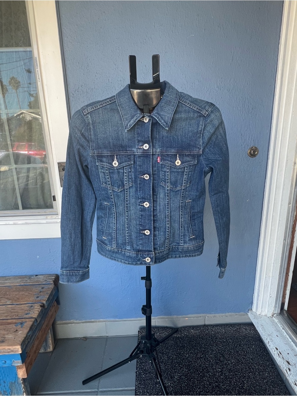 Levi’s Jean Jacket Size Small